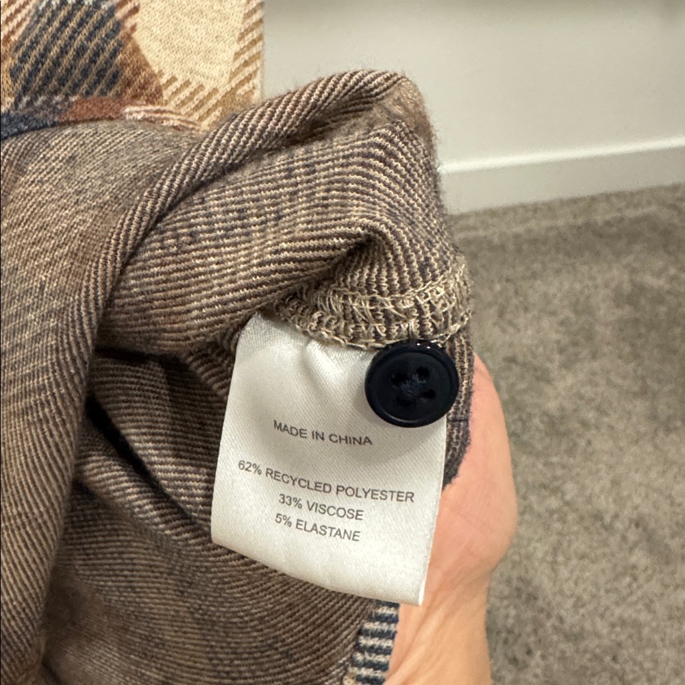 Quince Stretch Sweater Fleece Shirt in Mocha Check, Size Small - Picture 8 of 8